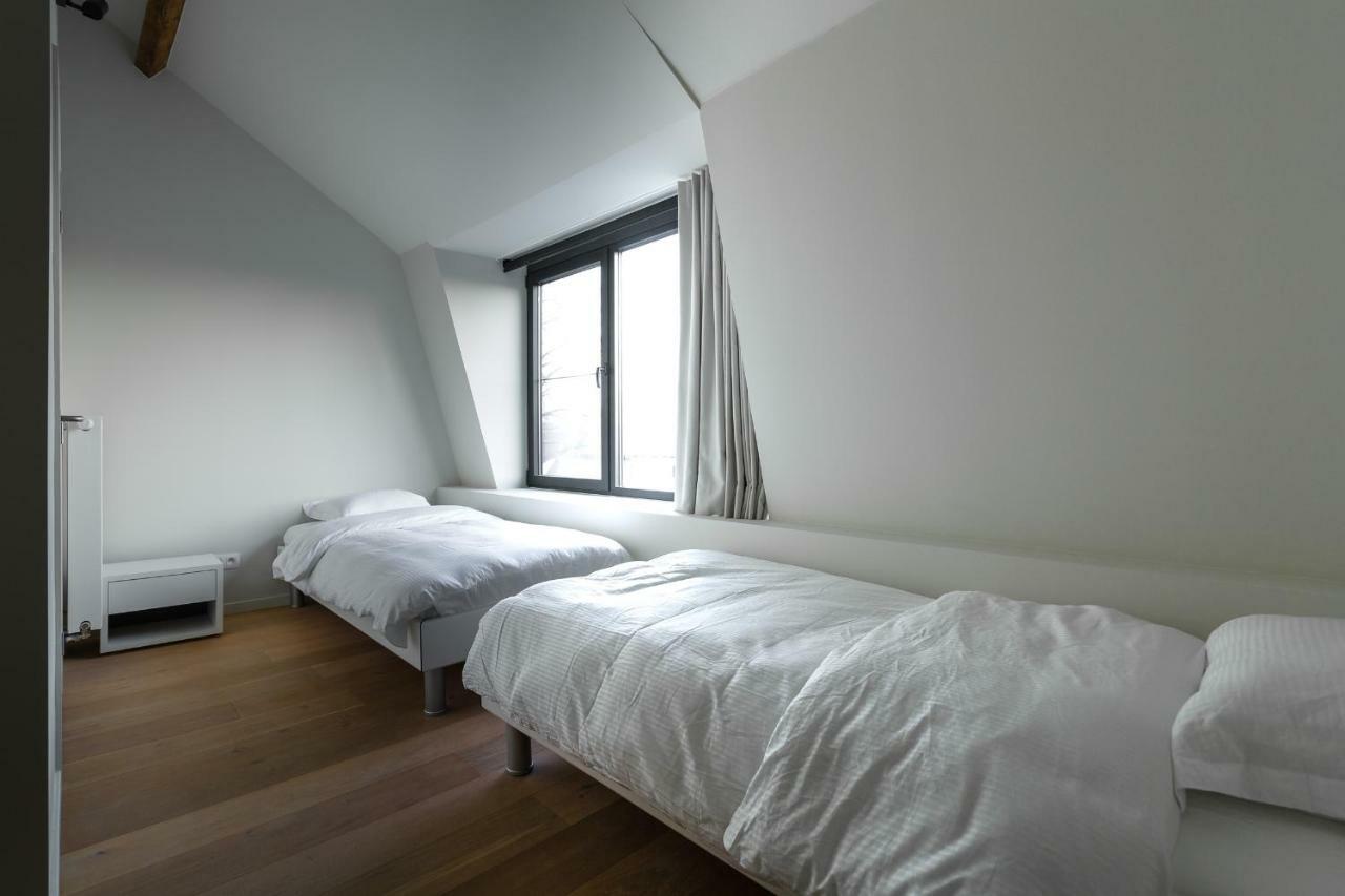 Sky & 2 - Free Parking - Free Bikes - Evcharging Vakantiehuis Brugge